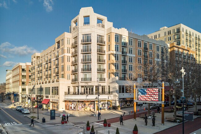 One National Harbor in Oxon Hill, MD - Building Photo - Building Photo