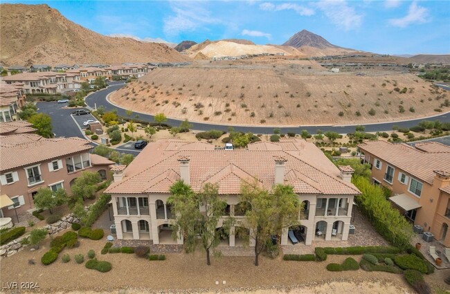 24 Via Vasari in Henderson, NV - Building Photo - Building Photo