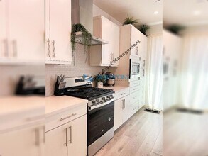 192 Log Pond Ln in Sacramento, CA - Building Photo - Building Photo