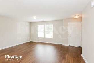 1434 Waterlily Lane in Charlotte, NC - Building Photo - Building Photo