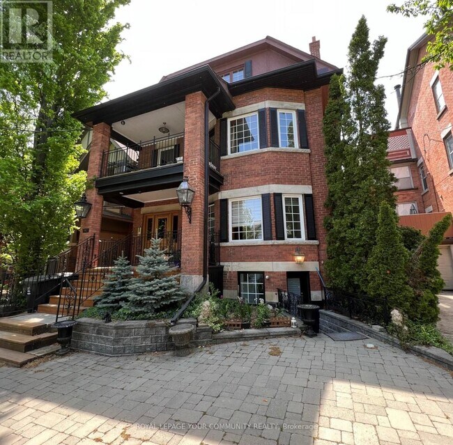 property at 162 Glen Rd