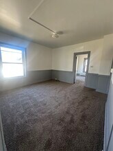 1114 3rd St NW, Unit Unit -01 - Downstairs in Grand Rapids, MI - Building Photo - Building Photo
