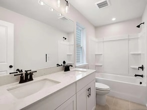 703 Smokey Quartz Way in Kennesaw, GA - Foto de edificio - Building Photo