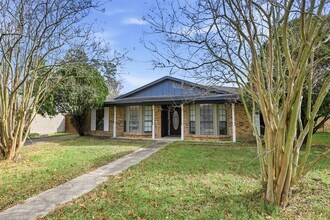 3918 Wintergreen Dr in Humble, TX - Building Photo - Building Photo