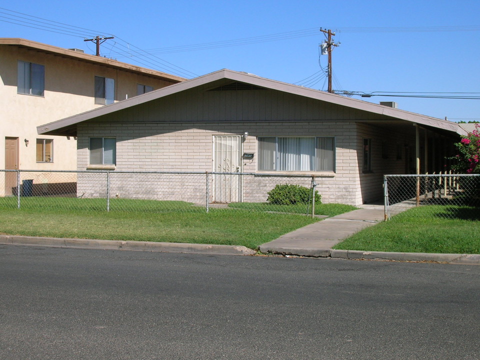 111-117 C St in Brawley, CA - Building Photo