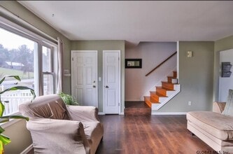 4550 Duanesburg Rd in Duanesburg, NY - Foto de edificio - Building Photo