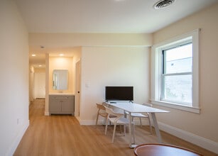 2317 15th St, Unit A-3b1b in Troy, NY - Building Photo - Building Photo