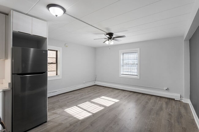 6023 N Kenmore Ave, Unit 1 in Chicago, IL - Foto de edificio - Building Photo