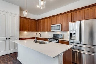 9815 Romo St in Irving, TX - Building Photo - Building Photo