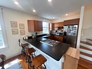 44 Rockview St, Unit 2 in Boston, MA - Building Photo - Building Photo