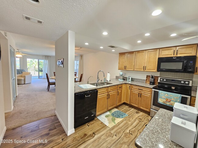 1700 N Atlantic Ave in Cocoa Beach, FL - Building Photo - Building Photo