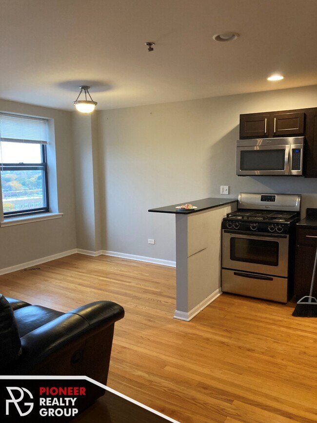 5047 N Sheridan Rd in Chicago, IL - Building Photo - Building Photo