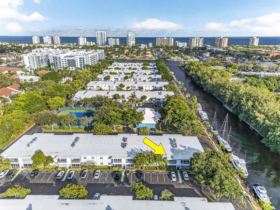 6417 Bay Club Dr in Fort Lauderdale, FL - Building Photo