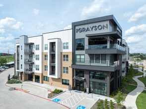 The Grayson on 4th in Fort Worth, TX - Foto de edificio - Building Photo