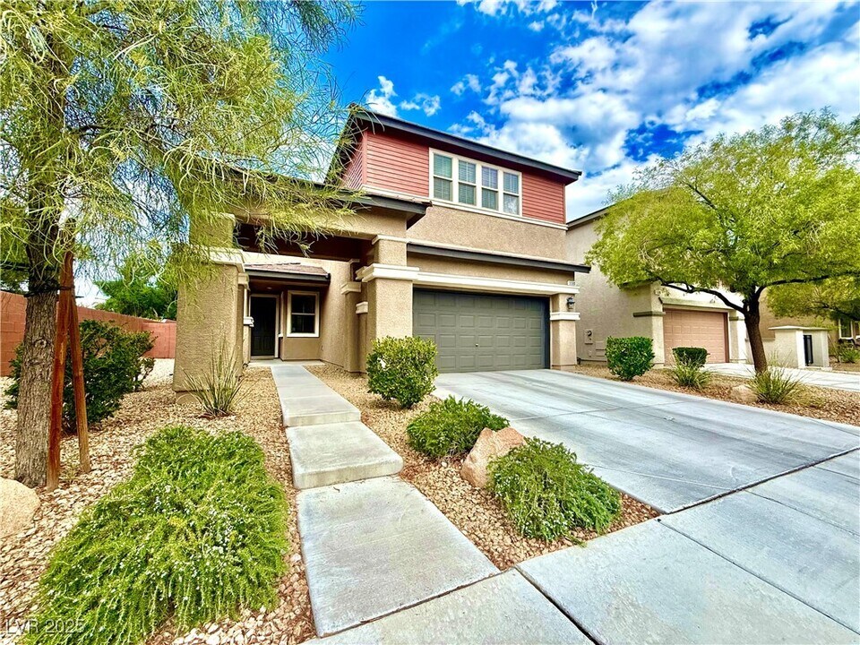 5580 Spiceberry Dr in Las Vegas, NV - Building Photo
