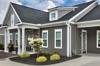 Reserve Pointe Apartments in Canandaigua, NY - Foto de edificio - Building Photo