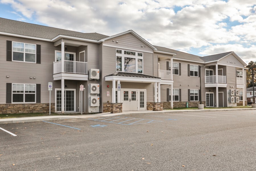 Pine Lane Apartments in Albany, NY - Foto de edificio