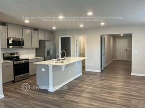 1143 Woodhouse Dr in Monroe, NC - Foto de edificio - Building Photo