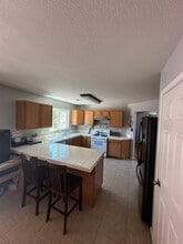 3858 Pamela Ln in Stockton, CA - Building Photo - Building Photo