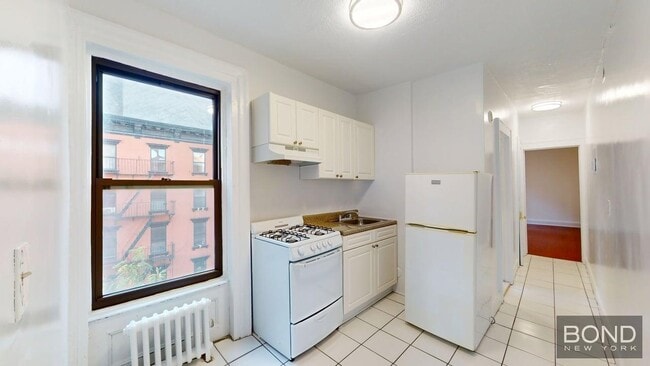 171 E 88th St in New York, NY - Building Photo - Building Photo