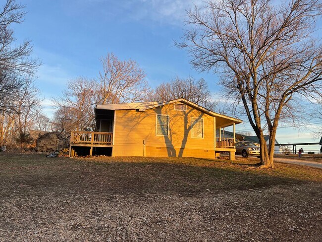 13068 FR 2175 in Cassville, MO - Building Photo - Building Photo