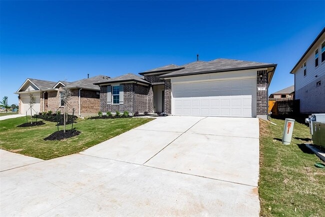 237 Sky Meadows Cir in San Marcos, TX - Building Photo - Building Photo