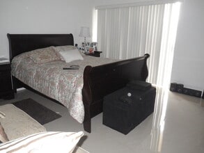 9367 Fontainebleau Blvd, Unit Fontainbleau Great Place in Miami, FL - Building Photo - Building Photo