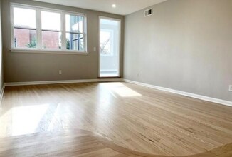 110 Marcy St, Unit 110/ U4 in Norfolk, VA - Foto de edificio - Building Photo