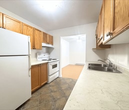 100 Archibald Place in Moncton, NB - Building Photo - Building Photo