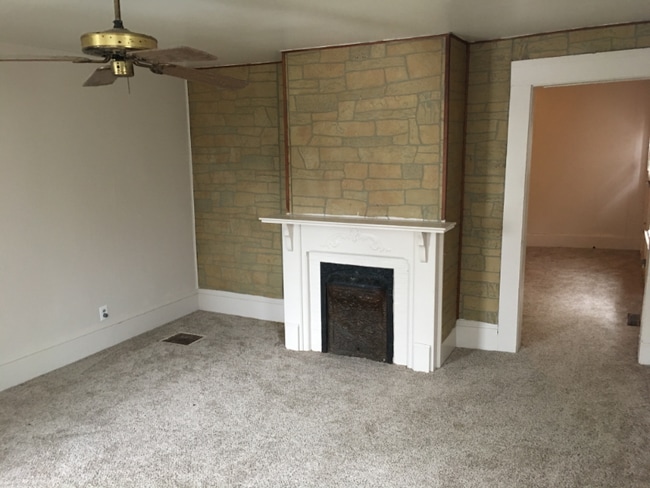property at 1208 Gomber Ave