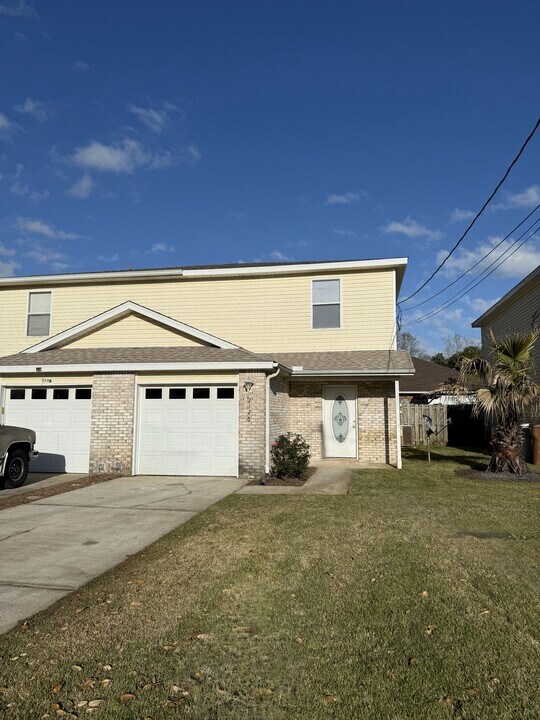 2126 Tom St in Navarre, FL - Building Photo
