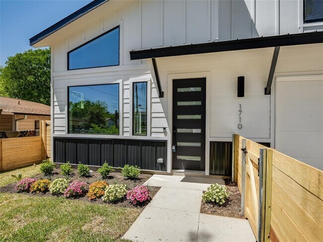 1710 Adina St in Austin, TX - Building Photo - Building Photo