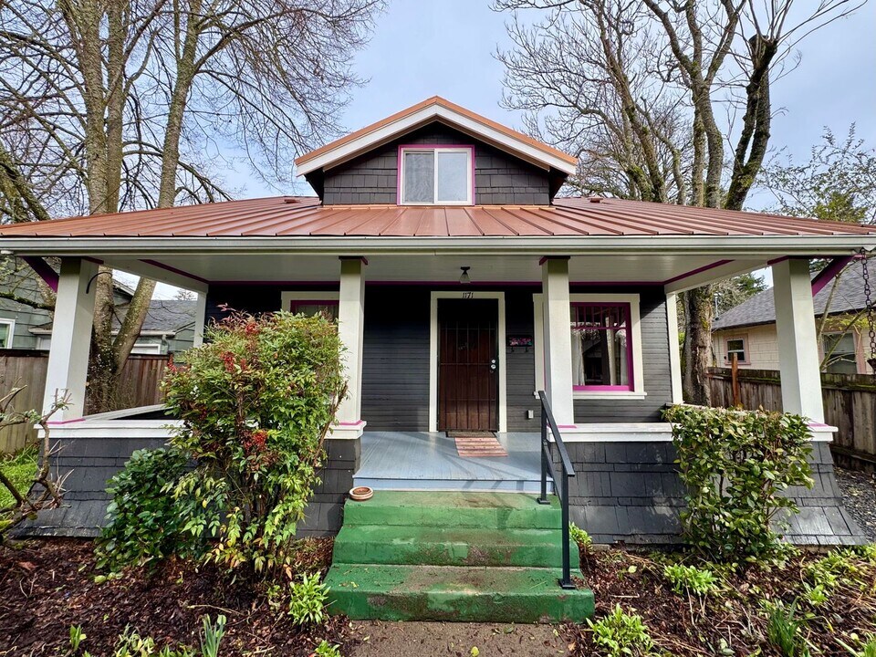 1171 W 5th Ave in Eugene, OR - Building Photo
