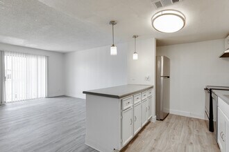 Woodbridge Apartment Homes in Phoenix, AZ - Foto de edificio - Interior Photo