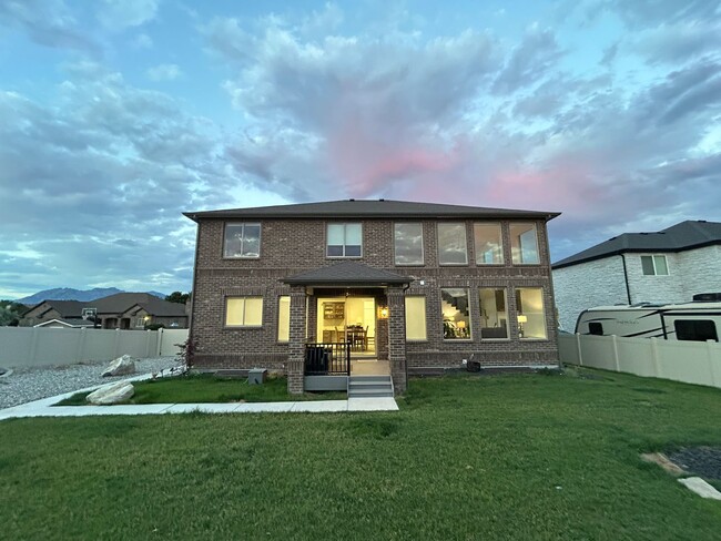 11642 Groves View Dr in South Jordan, UT - Building Photo - Building Photo