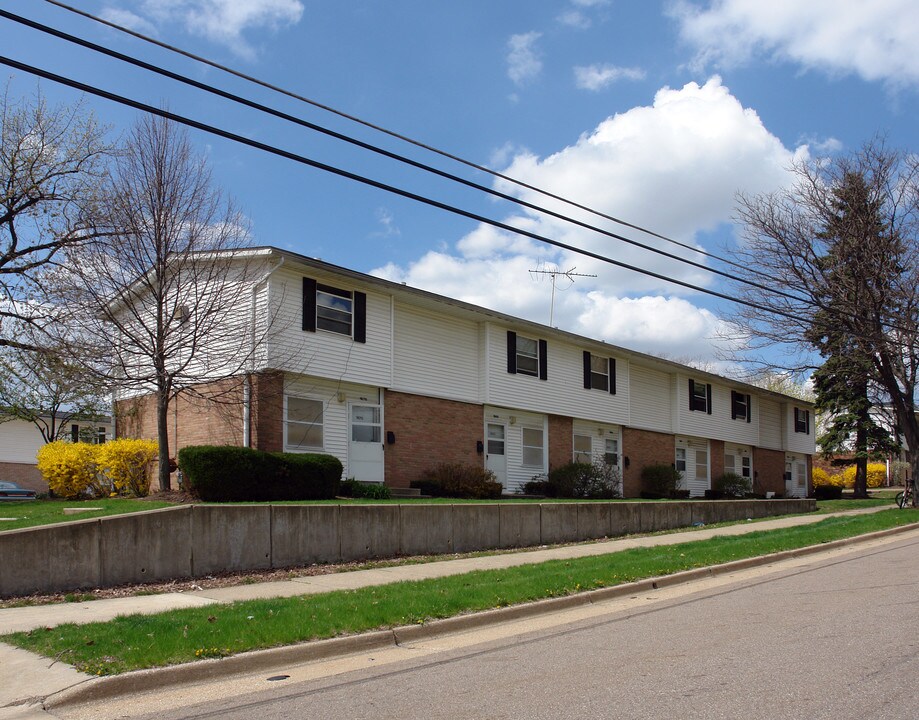 Mohawk Homes in Akron, OH - Foto de edificio