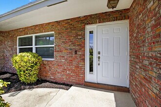 17414 Spring Tree Ln in Boca Raton, FL - Building Photo - Building Photo