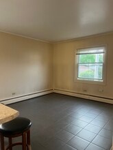 912 W Greenwood Ave in Waukegan, IL - Building Photo - Building Photo