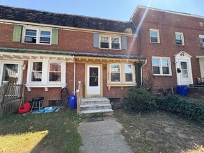 2433 Mercer St in Harrisburg, PA - Building Photo - Building Photo