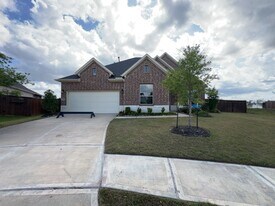 5602 Caracara St in Manvel, TX - Building Photo