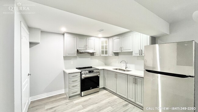 69 Robert Parkinson Dr in Brampton, ON - Building Photo - Building Photo