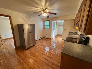 21 Winchester Ct in Keene, NH - Building Photo - Building Photo