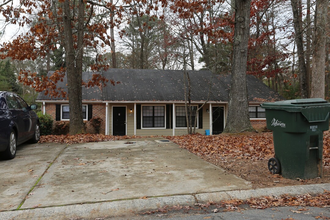 718 Bellemeade Way SW in Marietta, GA - Building Photo