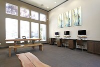 Business Center - Miramonte & Trovas Apartamentos in Sacramento, California