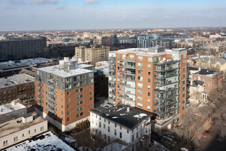 City Green Condominiums in Milwaukee, WI - Building Photo - Building Photo