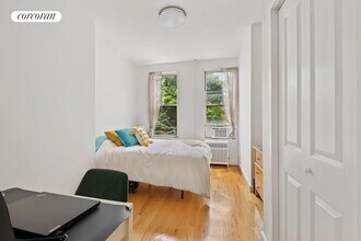 210 Green St in Brooklyn, NY - Building Photo - Building Photo