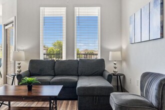 12100 1/2 Ferrystone Glen Dr in Austin, TX - Building Photo - Building Photo