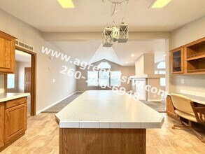 2219 Dale Dr in Fort Wayne, IN - Building Photo - Building Photo