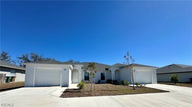 3821 SW 9th Ave in Cape Coral, FL - Building Photo - Building Photo