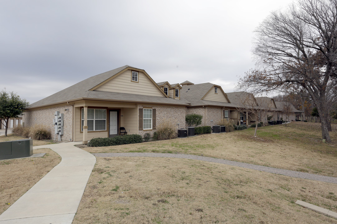 Bridgemor at Desoto in Desoto, TX - Building Photo